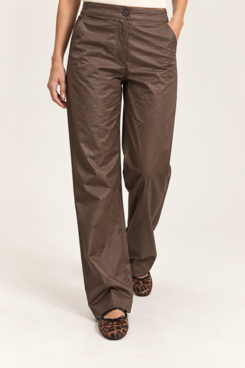 Brown Wide-Leg Trousers with Leopard Flats(1)